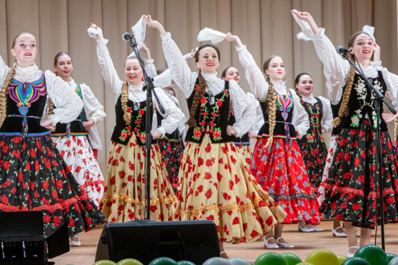 Искорка. Ансамбль песни и пляски