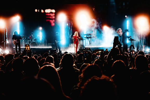 МОЯ МИШЕЛЬ: Большой сольный концерт и презентация альбома «Ангелы и не очень»