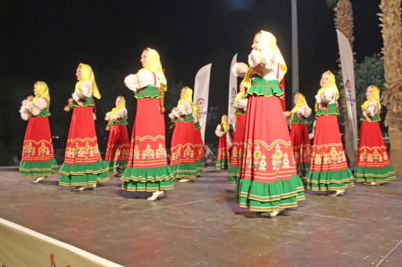 Искорка. Ансамбль песни и пляски