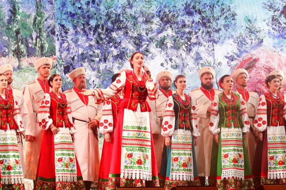 &Ncy;&acy;&mcy; &mdash; 215 &lcy;&iecy;&tcy;&excl;