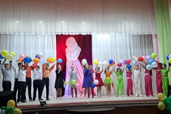 &laquo;&Dcy;&lcy;&yacy; &tcy;&iecy;&khcy;&comma; &kcy;&tcy;&ocy; &dcy;&acy;&rcy;&icy;&tcy; &ncy;&acy;&mcy; &vcy;&iecy;&scy;&ncy;&ucy;&raquo;