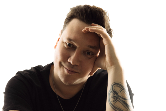 Артур Шамгунов Стенд ап "Больно смешно"