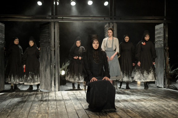 &Dcy;&ocy;&mcy; &Bcy;&iecy;&rcy;&ncy;&acy;&rcy;&dcy;&ycy; &Acy;&lcy;&softcy;&bcy;&ycy;