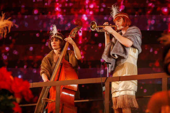 &Vcy; &dcy;&zhcy;&acy;&zcy;&iecy; &tcy;&ocy;&lcy;&softcy;&kcy;&ocy; &dcy;&iecy;&vcy;&ucy;&shcy;&kcy;&icy;