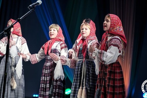 &Kcy;&ocy;&ncy;&kcy;&ucy;&rcy;&scy;&ncy;&ycy;&jcy; &pcy;&rcy;&ocy;&scy;&mcy;&ocy;&tcy;&rcy; XV &Ocy;&bcy;&lcy;&acy;&scy;&tcy;&ncy;&ocy;&jcy; &fcy;&iecy;&scy;&tcy;&icy;&vcy;&acy;&lcy;&softcy;-&kcy;&ocy;&ncy;&kcy;&ucy;&rcy;&scy; &fcy;&ocy;&lcy;&softcy;&kcy;&lcy;&ocy;&rcy;&acy; &laquo;&Lcy;&acy;&dcy;&Ocy;&mcy; &pcy;&ocy;-&vcy;&yacy;&tscy;&kcy;&icy;&raquo;