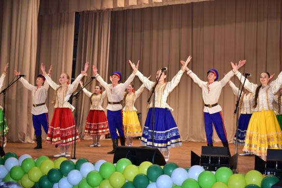 Искорка. Ансамбль песни и пляски