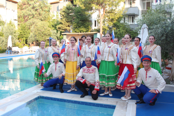 Искорка. Ансамбль песни и пляски