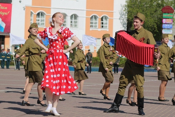 &Kcy;&ocy;&ncy;&tscy;&iecy;&rcy;&tcy; "&Vcy;&ocy; &vcy;&iecy;&kcy;&icy; &Pcy;&ocy;&bcy;&iecy;&dcy;&acy; &vcy;&iecy;&lcy;&icy;&kcy;&ocy;&yucy; &bcy;&ucy;&dcy;&iecy;&tcy;"&comma; &pcy;&ocy;&scy;&vcy;&yacy;&shchcy;&iecy;&ncy;&ncy;&ycy;&jcy; 81-&lcy;&iecy;&tcy;&icy;&yucy; &Pcy;&ocy;&bcy;&iecy;&dcy;&ycy; &vcy; &Vcy;&iecy;&lcy;&icy;&kcy;&ocy;&jcy; &Ocy;&tcy;&iecy;&chcy;&iecy;&scy;&tcy;&vcy;&iecy;&ncy;&ncy;&ocy;&jcy; &vcy;&ocy;&jcy;&ncy;&iecy;