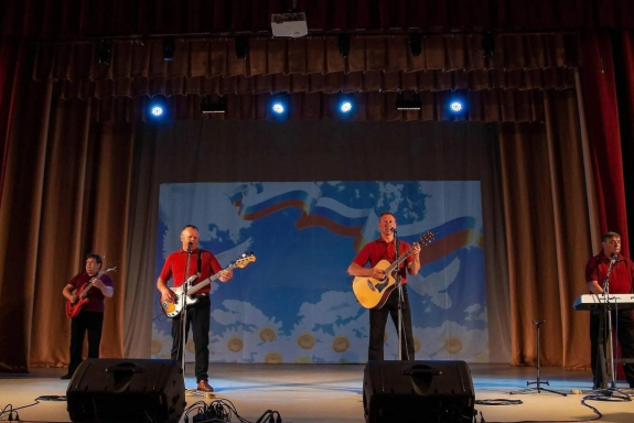 Патриотический концерт «Подвиг героев в сердцах поколений»