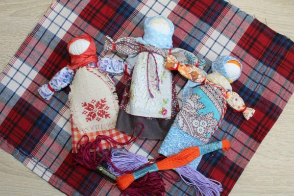 &Pcy;&ocy;&zcy;&ncy;&acy;&vcy;&acy;&tcy;&iecy;&lcy;&softcy;&ncy;&ocy;-&tcy;&vcy;&ocy;&rcy;&chcy;&iecy;&scy;&kcy;&acy;&yacy; &pcy;&rcy;&ocy;&gcy;&rcy;&acy;&mcy;&mcy;&acy; &laquo;&Rcy;&ucy;&scy;&scy;&kcy;&icy;&iecy; &ocy;&bcy;&rcy;&yacy;&dcy;&ycy; &icy; &tcy;&rcy;&acy;&dcy;&icy;&tscy;&icy;&icy;&period; &Ncy;&acy;&rcy;&ocy;&dcy;&ncy;&acy;&yacy; &kcy;&ucy;&kcy;&lcy;&acy;&raquo;