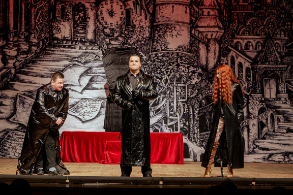 Спектакль «Мастер И Маргарита».