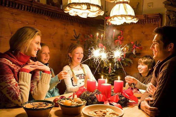 Новогодние традиции народов России