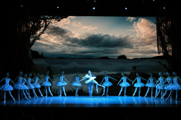 &Lcy;&iecy;&bcy;&iecy;&dcy;&icy;&ncy;&ocy;&iecy; &ocy;&zcy;&iecy;&rcy;&ocy;