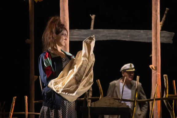 &Ocy;&scy;&iecy;&ncy;&ncy;&yacy;&yacy; &kcy;&acy;&dcy;&rcy;&icy;&lcy;&softcy;