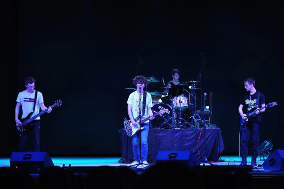 &Kcy;&ocy;&ncy;&tscy;&iecy;&rcy;&tcy; &laquo;&ZHcy;&icy;&vcy;&ocy;&jcy; &zcy;&vcy;&ucy;&kcy;&colon; &dcy;&icy;&acy;&lcy;&ocy;&gcy; &ecy;&pcy;&ocy;&khcy;&raquo;