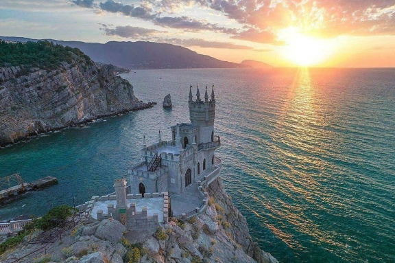 &Pcy;&rcy;&ocy;&gcy;&rcy;&acy;&mcy;&mcy;&acy; "&Kcy;&rcy;&ycy;&mcy;&period;&Pcy;&rcy;&iecy;&kcy;&rcy;&acy;&scy;&ncy;&acy;&yacy; &zhcy;&iecy;&mcy;&chcy;&ucy;&zhcy;&icy;&ncy;&acy; &ucy; &mcy;&ocy;&rcy;&yacy;"