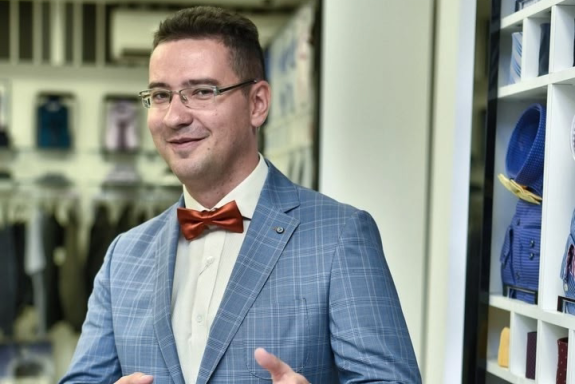 &Kcy;&ocy;&ncy;&tscy;&iecy;&rcy;&tcy; "&Tcy;&acy; &scy;&acy;&mcy;&acy;&yacy; &pcy;&iecy;&scy;&ncy;&yacy;&period;&period;&period;"