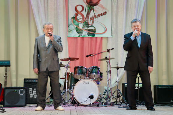 "&Vcy;&iecy;&scy;&iecy;&ncy;&ncy;&yacy;&yacy; &scy;&icy;&mcy;&fcy;&ocy;&ncy;&icy;&yacy;"