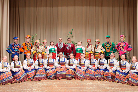 Искорка. Ансамбль песни и пляски