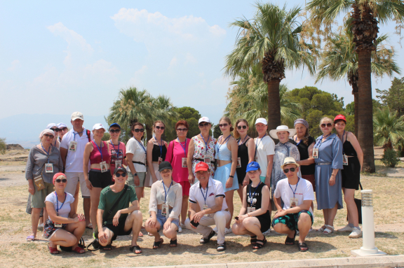 Искорка. Ансамбль песни и пляски