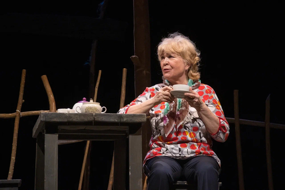 &Ocy;&scy;&iecy;&ncy;&ncy;&yacy;&yacy; &kcy;&acy;&dcy;&rcy;&icy;&lcy;&softcy;