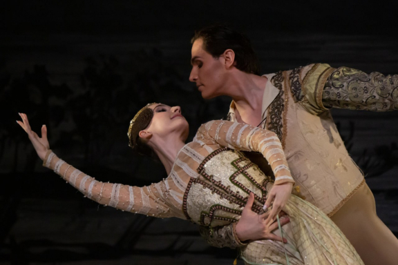 &Lcy;&iecy;&bcy;&iecy;&dcy;&icy;&ncy;&ocy;&iecy; &ocy;&zcy;&iecy;&rcy;&ocy;