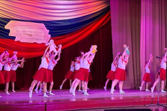 &Pcy;&rcy;&acy;&zcy;&dcy;&ncy;&icy;&chcy;&ncy;&ycy;&jcy; &kcy;&ocy;&ncy;&tscy;&iecy;&rcy;&tcy; &laquo;&ZHcy;&iecy;&ncy;&shchcy;&icy;&ncy;&ycy; &vcy;&scy;&iecy; &kcy;&ocy;&rcy;&ocy;&lcy;&iecy;&vcy;&ycy;&raquo;