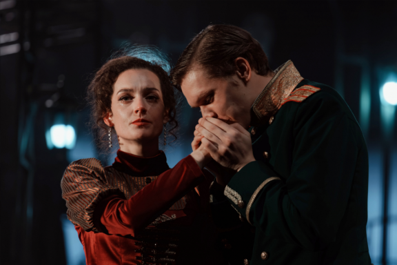 &Acy;&ncy;&ncy;&acy; &Kcy;&acy;&rcy;&iecy;&ncy;&icy;&ncy;&acy;