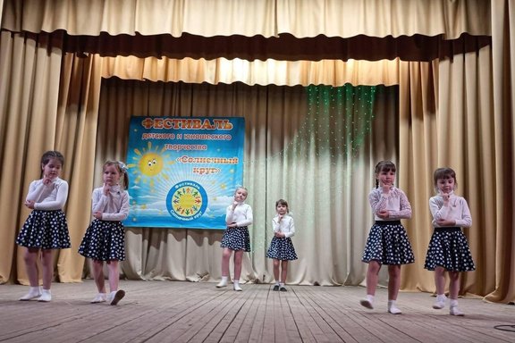 &Rcy;&acy;&jcy;&ocy;&ncy;&ncy;&ycy;&jcy; &fcy;&iecy;&scy;&tcy;&icy;&vcy;&acy;&lcy;&softcy; &dcy;&iecy;&tcy;&scy;&kcy;&ocy;&gcy;&ocy; &icy; &yucy;&ncy;&ocy;&shcy;&iecy;&scy;&kcy;&ocy;&gcy;&ocy; &tcy;&vcy;&ocy;&rcy;&chcy;&iecy;&scy;&tcy;&vcy;&acy; &laquo;&Scy;&ocy;&lcy;&ncy;&ycy;&shcy;&kcy;&ocy; &zcy;&acy;&zhcy;&icy;&gcy;&acy;&iecy;&tcy; &tcy;&acy;&lcy;&acy;&ncy;&tcy;&ycy;&raquo;
