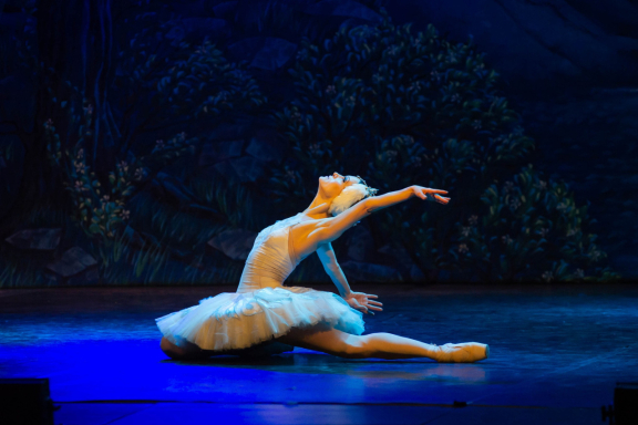 &Lcy;&iecy;&bcy;&iecy;&dcy;&icy;&ncy;&ocy;&iecy; &ocy;&zcy;&iecy;&rcy;&ocy;&period; &Tcy;&iecy;&acy;&tcy;&rcy; &Bcy;&iecy;&ncy;&iecy;&fcy;&icy;&scy; &kcy;&lcy;&acy;&scy;&scy;&icy;&chcy;&iecy;&scy;&kcy;&ocy;&gcy;&ocy; &bcy;&acy;&lcy;&iecy;&tcy;&acy; &lpar; &gcy;&period; &Mcy;&ocy;&scy;&kcy;&vcy;&acy;&rpar;